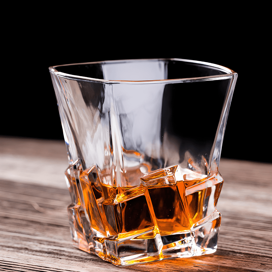Japanisches Kristall-Whiskyglas – Iwa